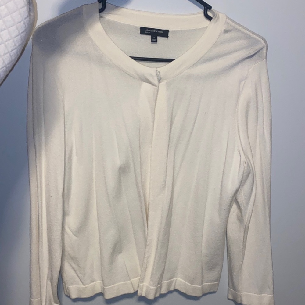 Cream clasp top sweater